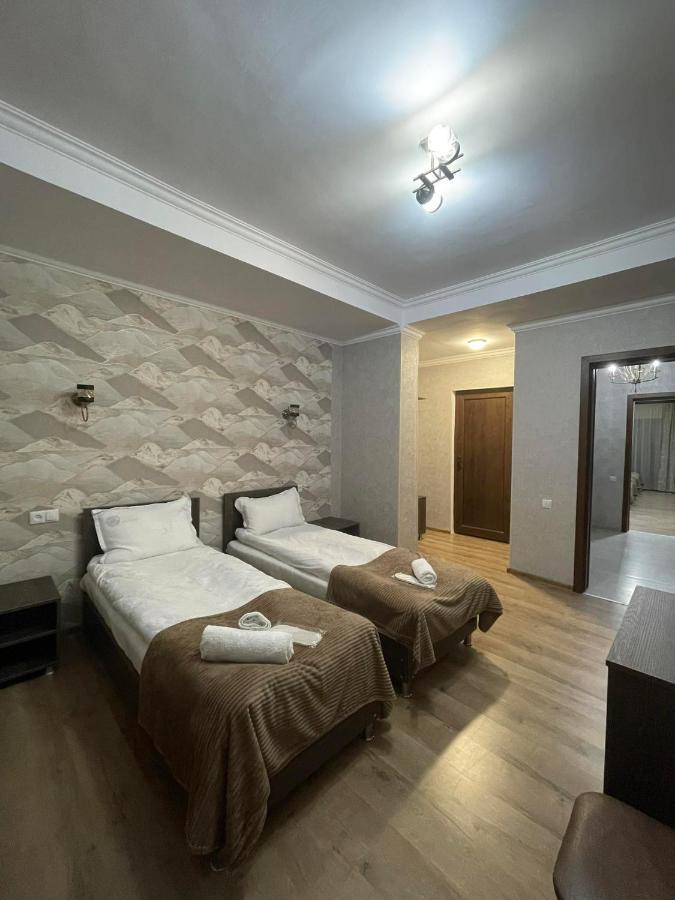 Hotel Shina Stepantsminda Exterior photo
